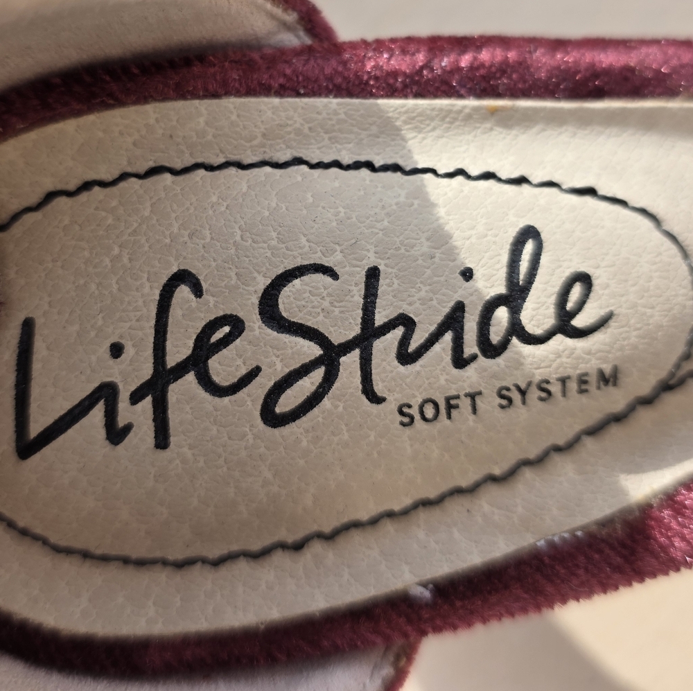 Life Stride Nwot Burgundy Velvet Heels sz 6.5m. By Giovonna 2 - Picture 4 of 5